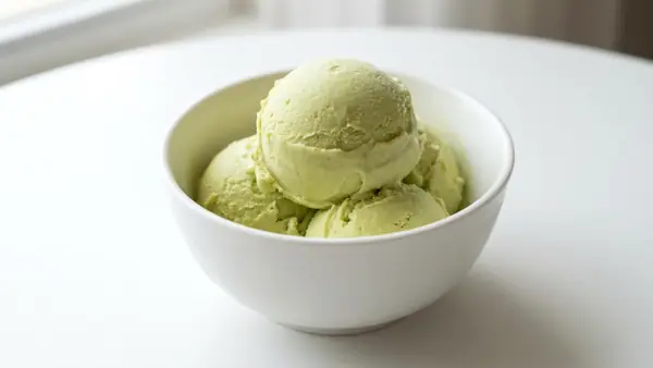 Kem Bơ (Avocado Ice Cream)